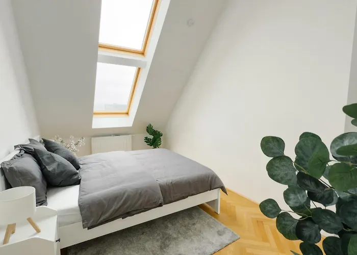 110qm, 4 Bedrooms, Near Schoenbrunn - Axara Housing Osw 33