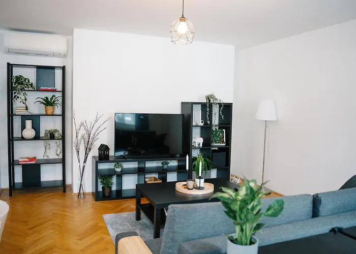 110qm, 4 Bedrooms, Near Schoenbrunn - Axara Housing Osw 33 *