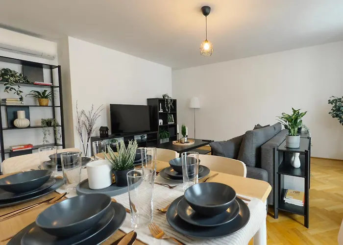 Apartment 110qm, 4 Bedrooms, Near Schoenbrunn - Axara Housing Osw 33 *