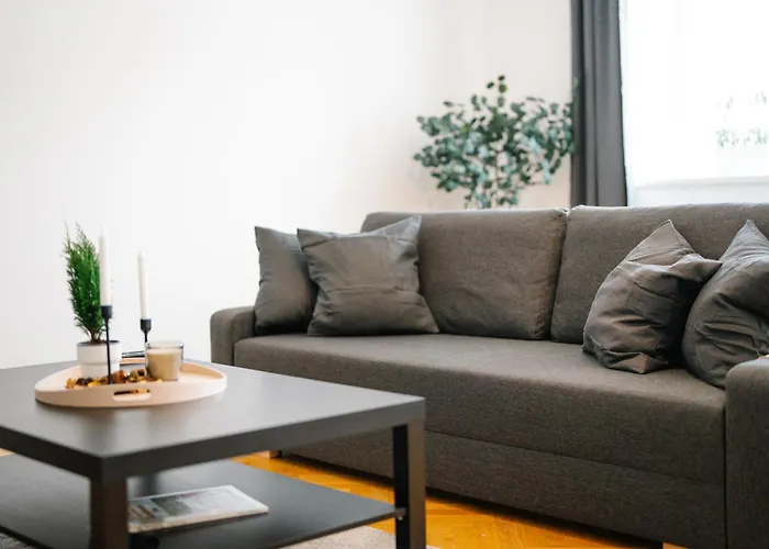 110qm, 4 Bedrooms, Near Schoenbrunn - Axara Housing Osw 33 Apartment Vienna